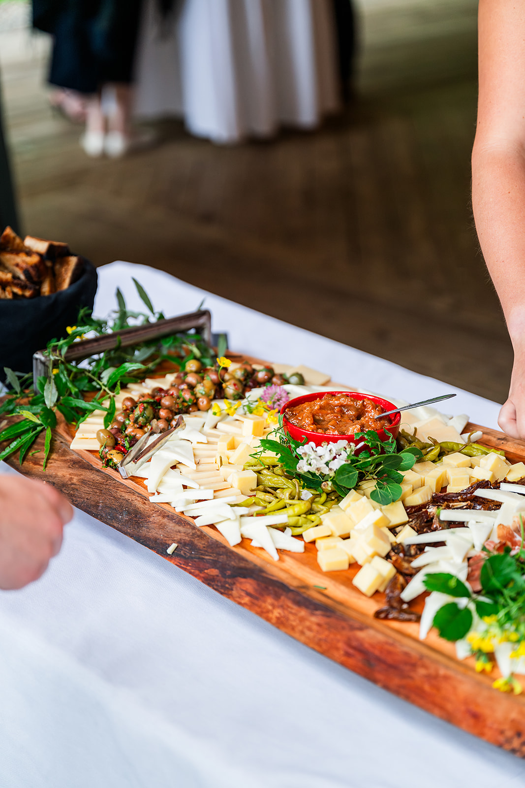 Whimsical Woodland Wedding at Sleepy Hollow Inn 17 Isora Lithgow Creations 675 websize