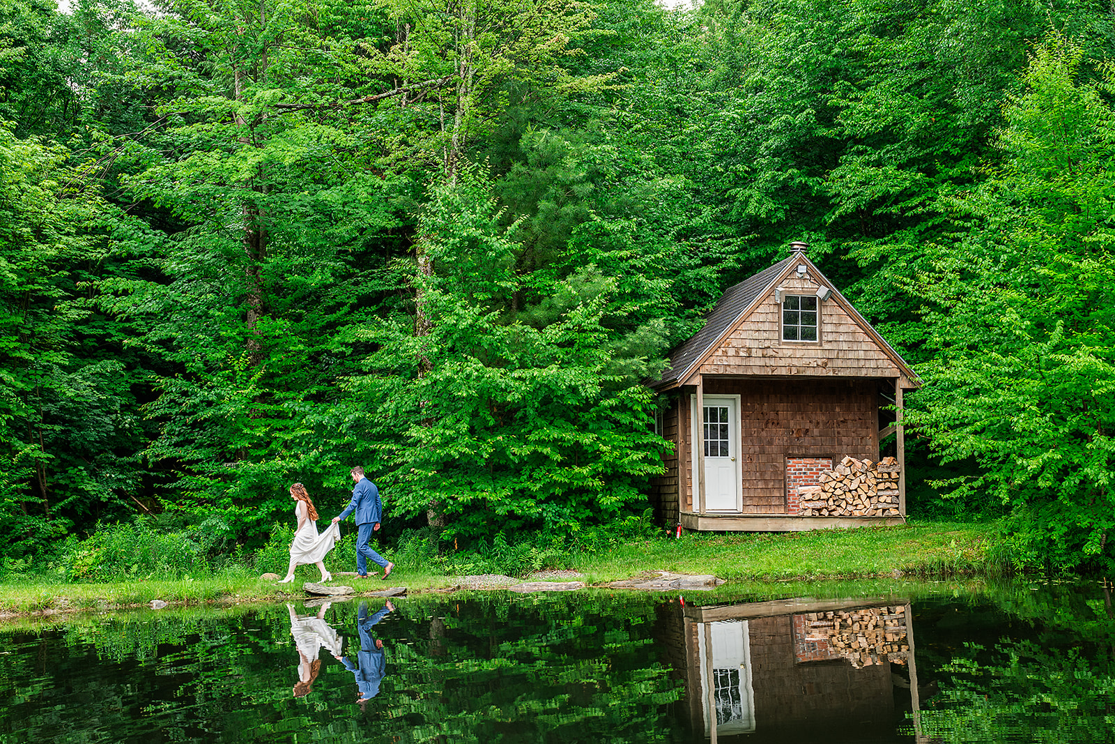 Whimsical Woodland Wedding at Sleepy Hollow Inn 20 couple portraits
