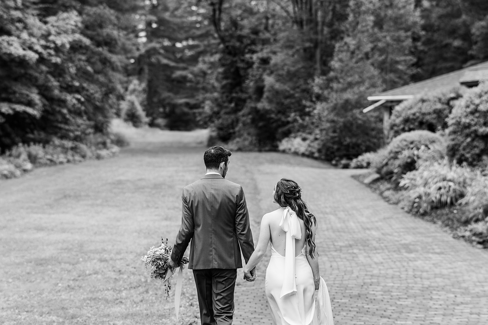 Whimsical Woodland Wedding at Sleepy Hollow Inn 29 Isora Lithgow Creations 845 websize